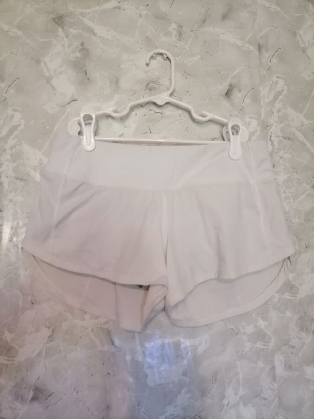 lululemon Women's White Running Shorts, Low Rise, size 4
